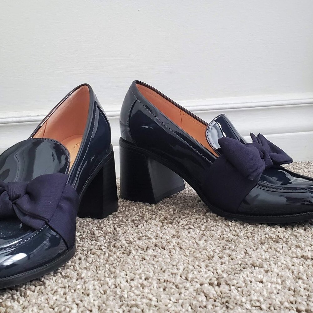 Bandolino navy patent shoes size 8 - Picture 3 of 7